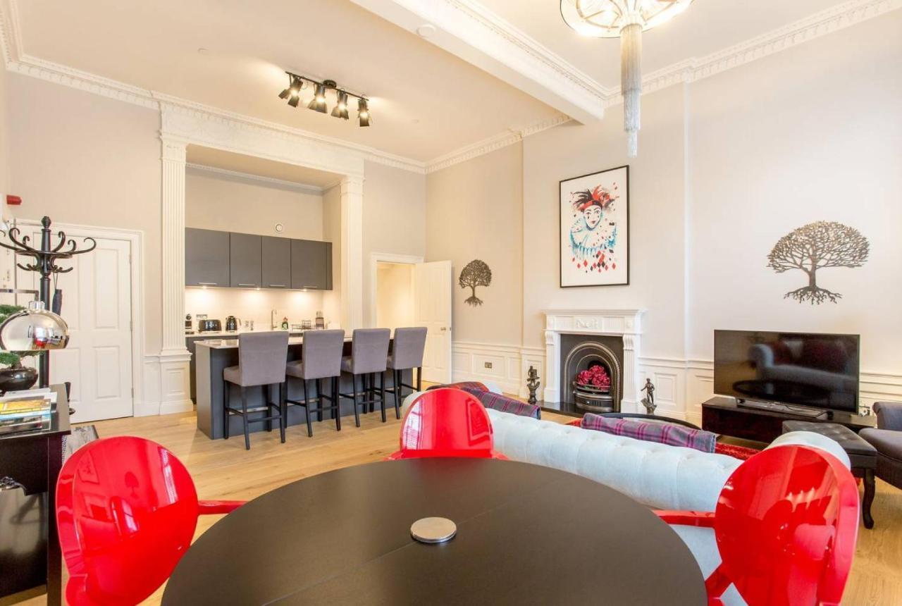 Joivy Exquisite Flat In The City Centre Edinburgh Exterior photo
